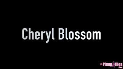 PinupFiles Cheryl Blossom Zipup Bra