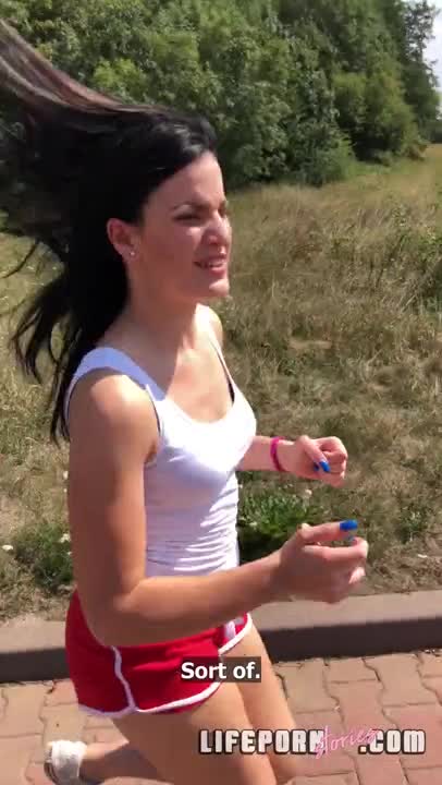 LifePornStories Kizzy Sixx Story She Likes To Suck VERTICAL - Porn video | ePornXXX