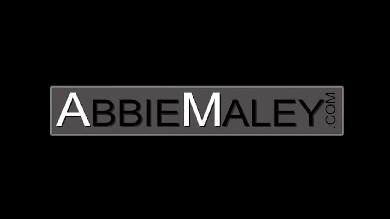 AbbieMaley If I Cant Fit It In My Mouth Ill Fit It In My Pussy - Porn video | ePornXXX