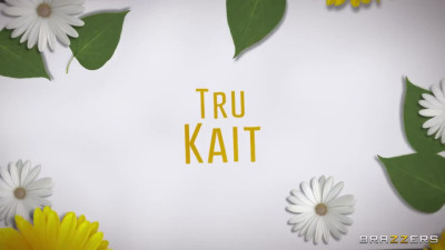 BrazzersExxtra Tru Kait Tru Kaits Steamy Lingerie Shower