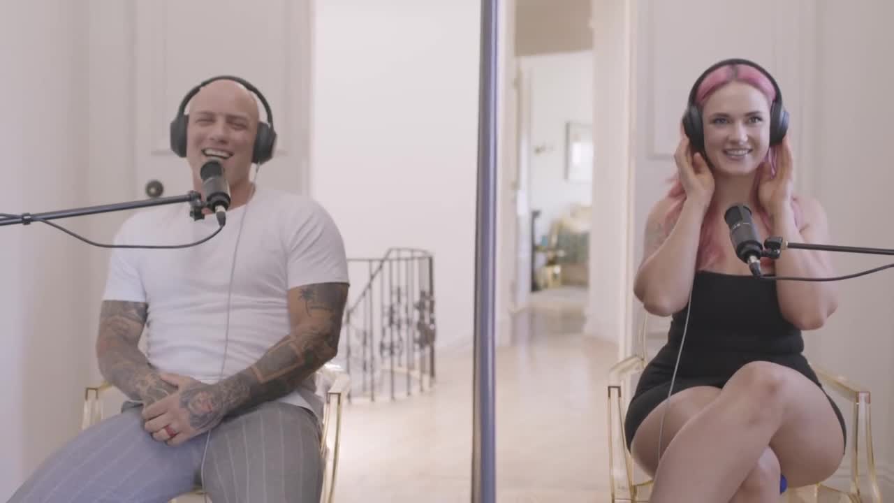BellesaBlindDate E Siri And Derrick - Porn video | ePornXXX