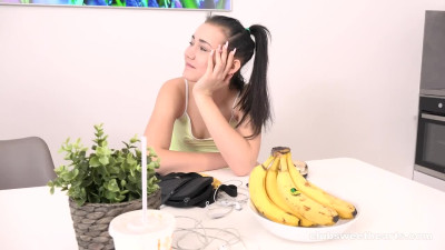 ClubSweethearts Sandra Zee Afternoon Treat