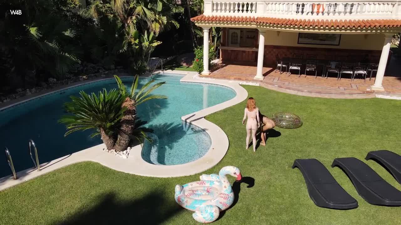 WatchBeauty Baby Nicols And Lottie Magne Hng A Ball - Porn video | ePornXXX