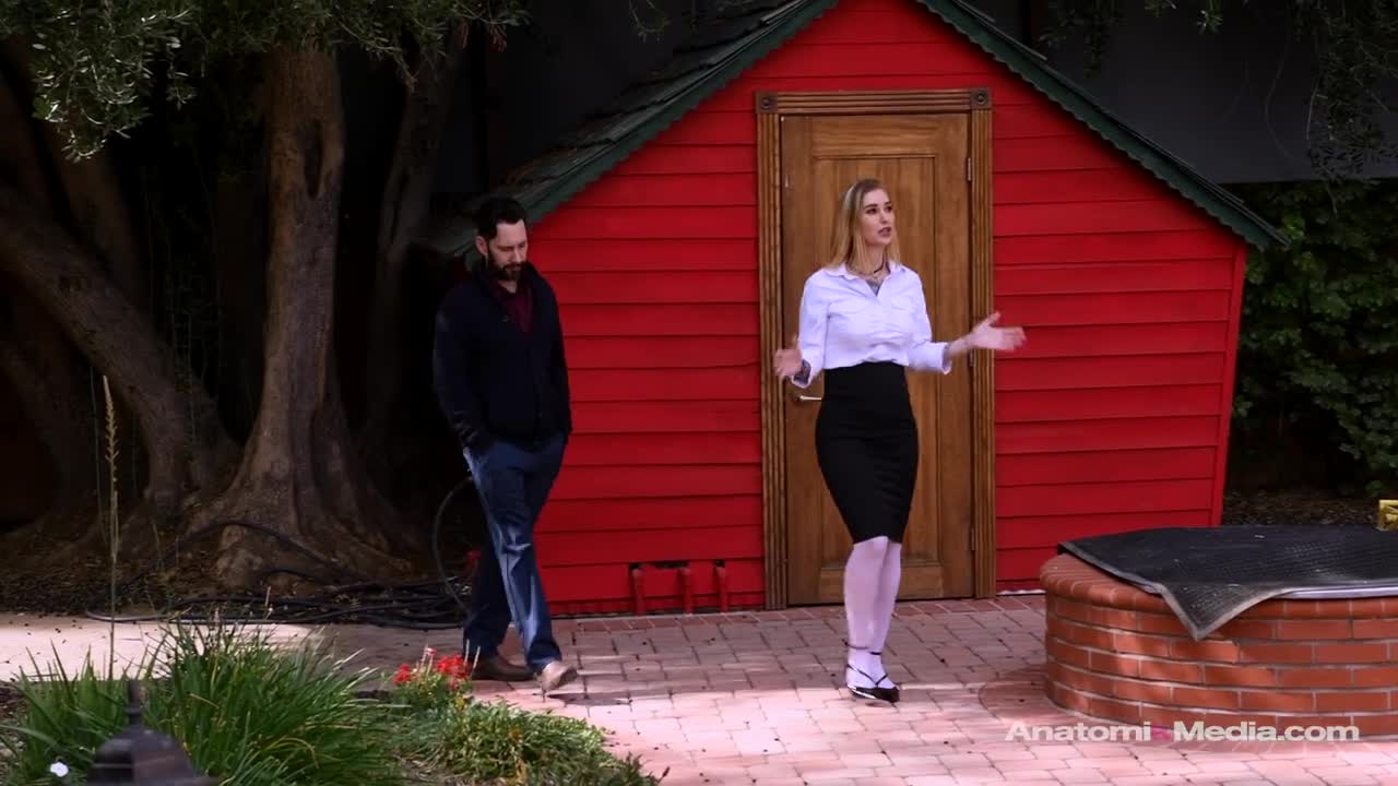 AnatomikMedia Kleio Valentien Panty House Realtor - Porn video | ePornXXX