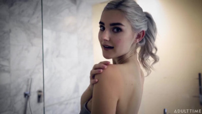 ShowerSolos Eva Elfie