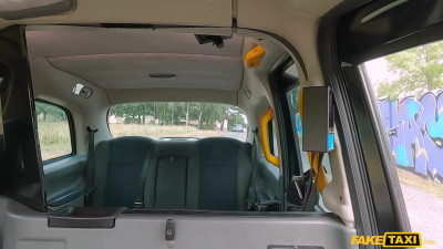 FakeTaxi Luna Wolf