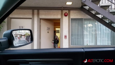 AltErotic Mallory Maneater Sucks A Cock In The Car