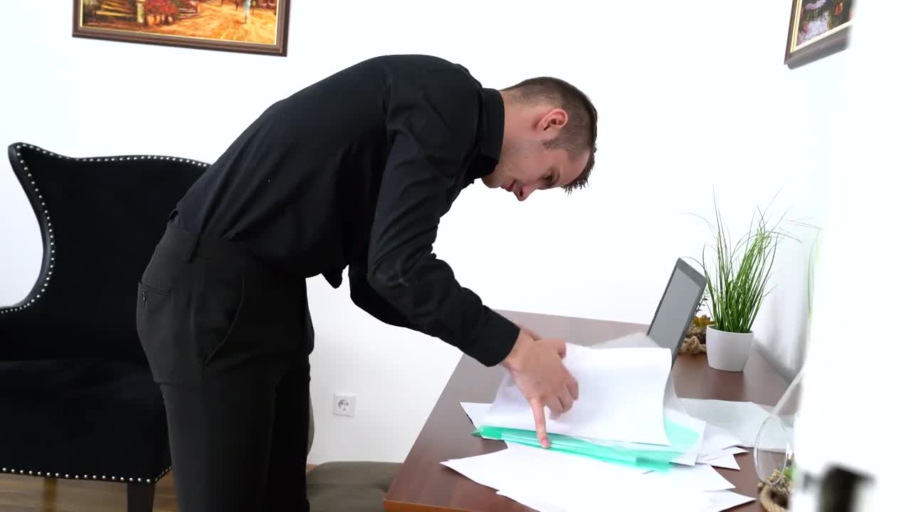 GirlsRimming Sharon White The New Girl In The Office - Porn video | ePornXXX