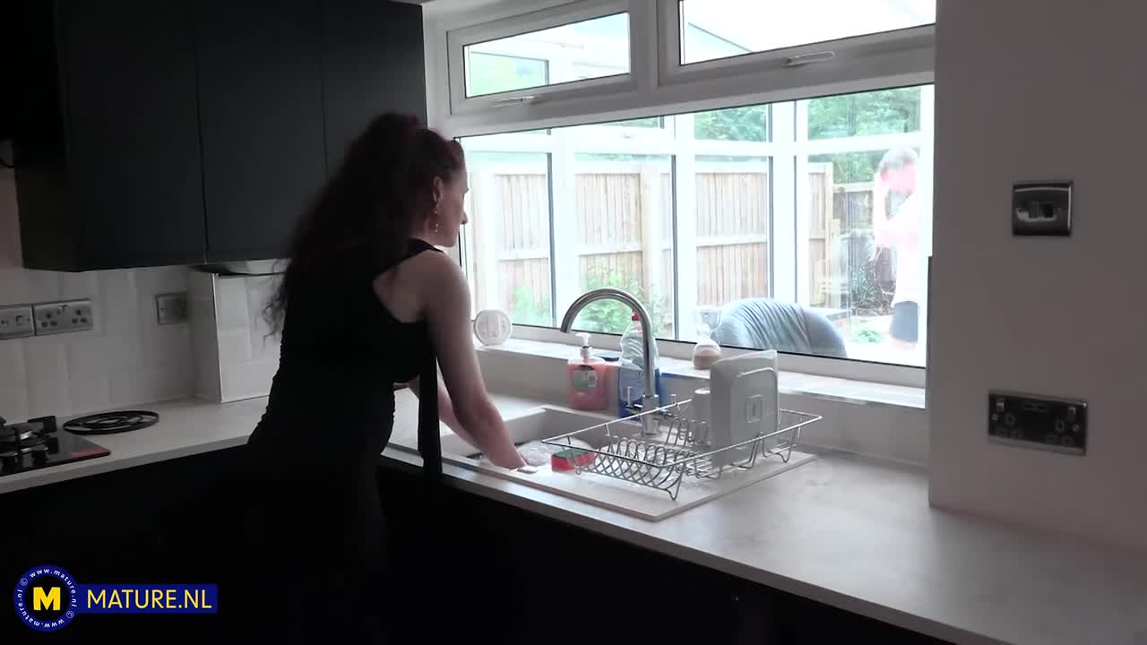 MatureNL Scarlet Fucking My British Stepmom - Porn video | ePornXXX