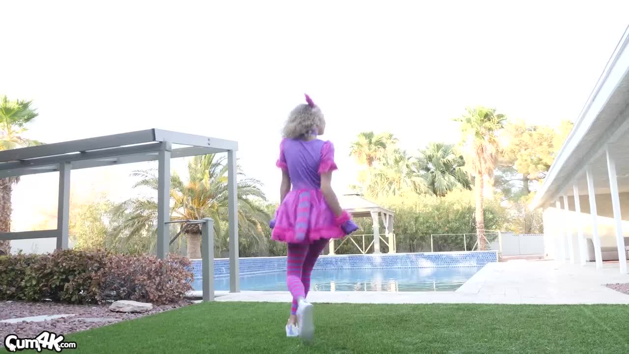 CumK Allie Addison Pied On Halloween WRB - Porn video | ePornXXX