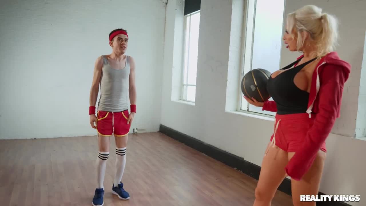 LilHumpers Sophie Anderson Air Jordi WRB - Porn video | ePornXXX