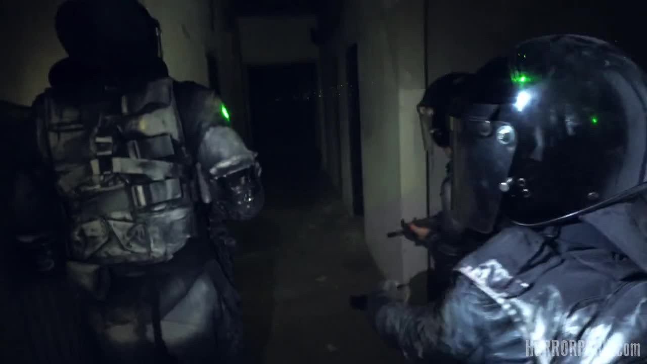 HorrorPorn E Zombie Strike Origin WEIRD - Porn video | ePornXXX
