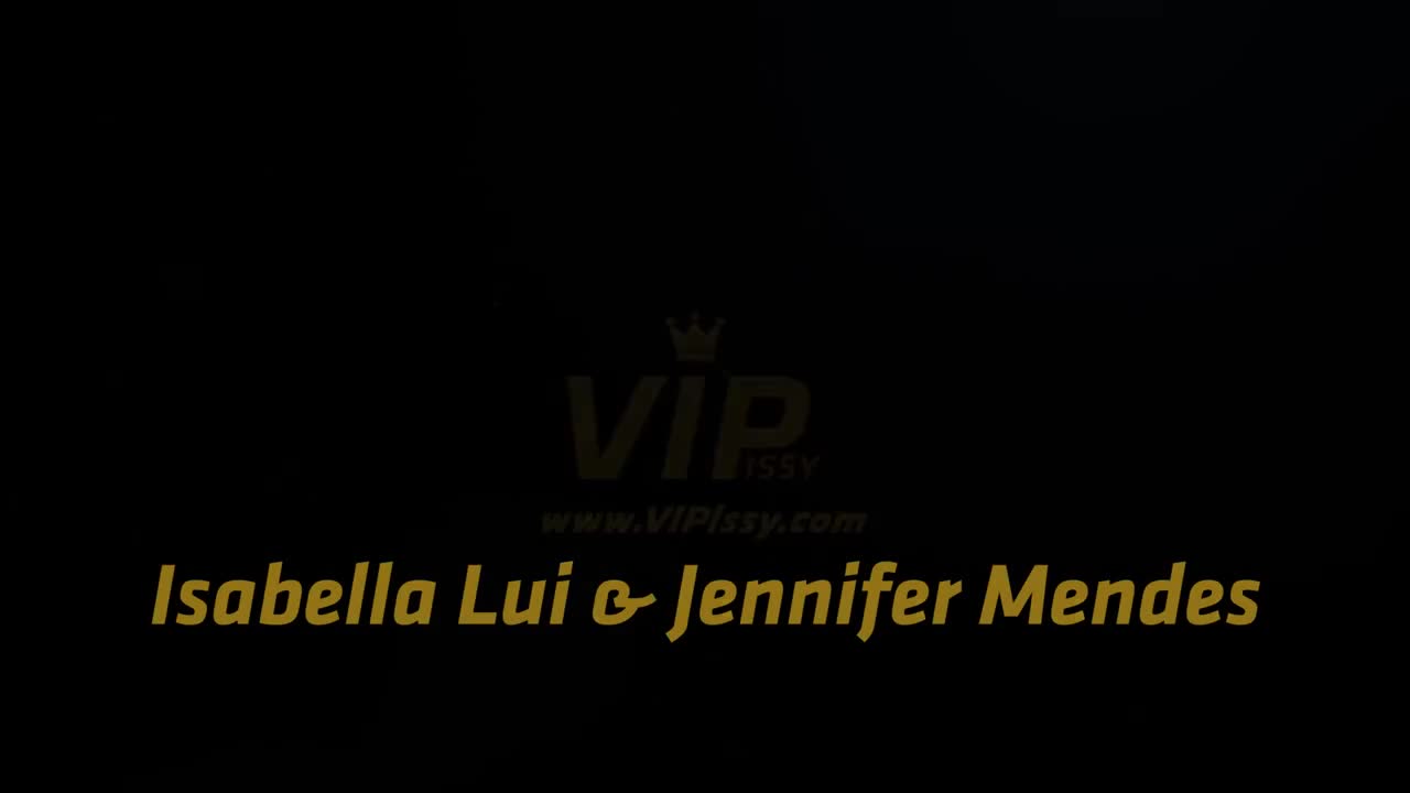 VIPissy Isabella Lui And Jennifer Mendes Piss Showers - Porn video | ePornXXX