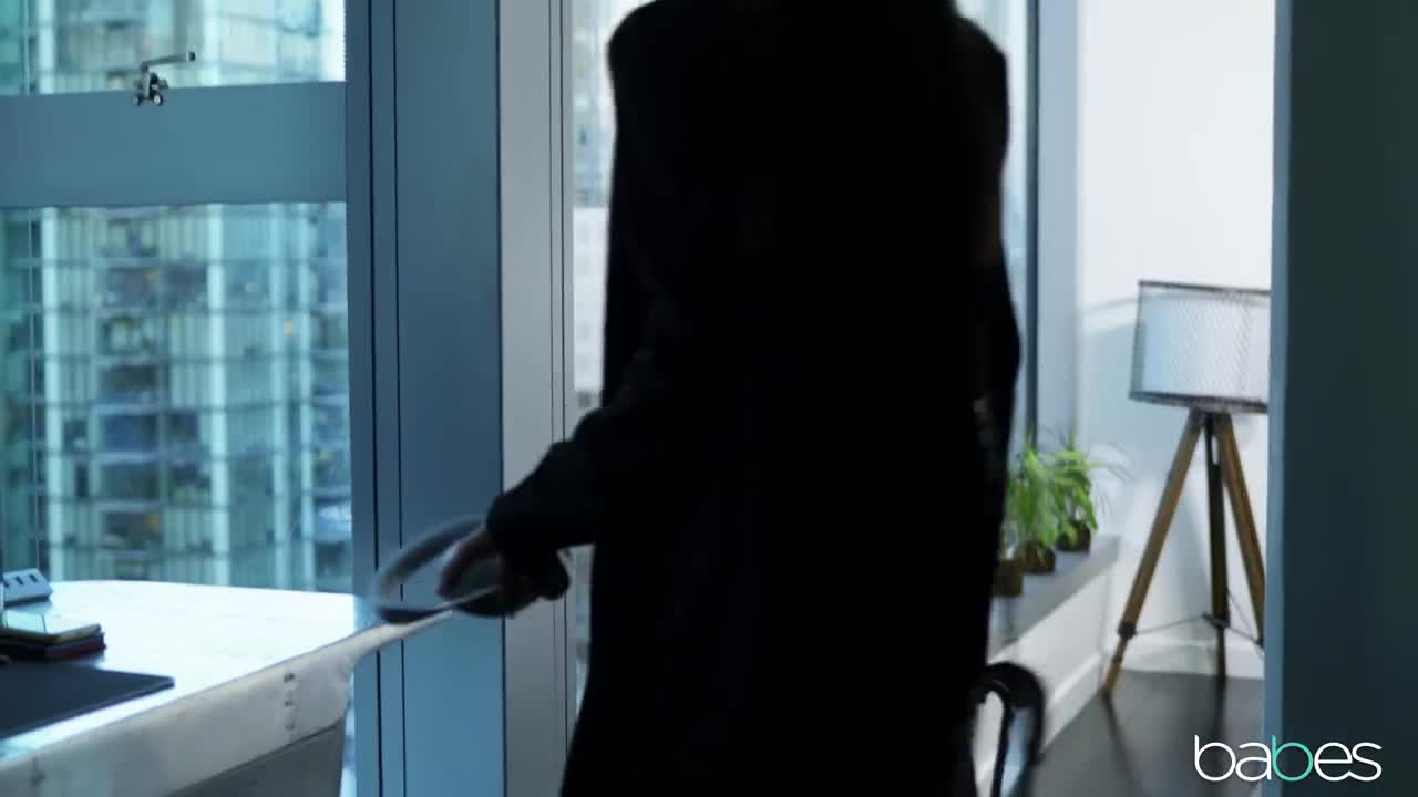 Babes Milana Ricci High Rise Exhibitionist - Porn video | ePornXXX