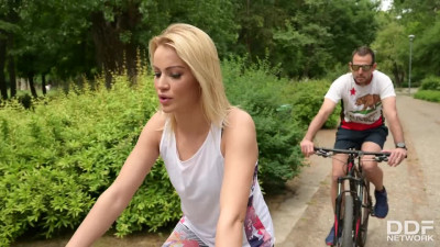 HandsOnHardcore Cherry Kiss Afternoon Ass Fucking