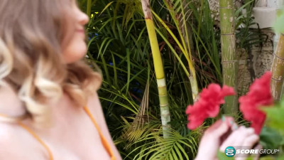 PornMegaLoad Nikki Sweet Nature Walk