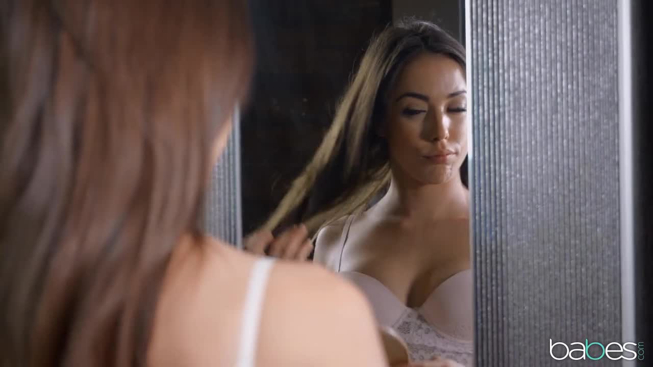 Babes Anastasia Brokelyn A Gift For Anastasia - Porn video | ePornXXX