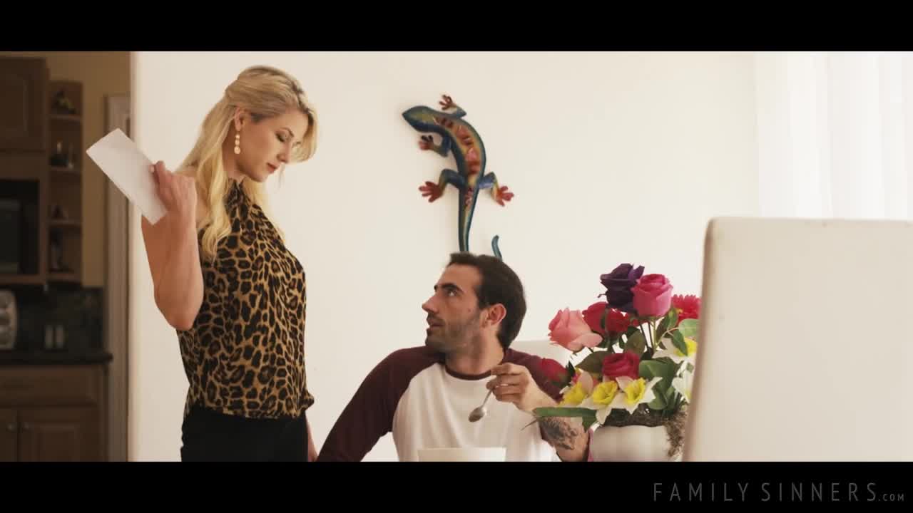 FamilySinners Kit Mercer Mothers And Stepsons - Porn video | ePornXXX