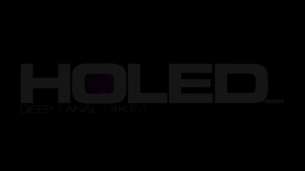 Holed Emma Rosie Remote Controlled Butt Plug - Porn video | ePornXXX