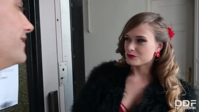 HandsOnHardcore Honour May Naughty New Neighbor