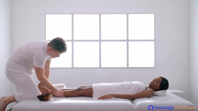 MassageRooms Asia Rae