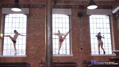 FitnessRooms Lexi Dona Tasty Stacey And Tiny Tina