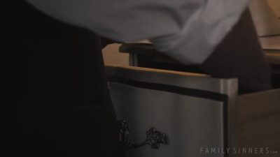 FamilySinners Brooklyn Gray Family Favors