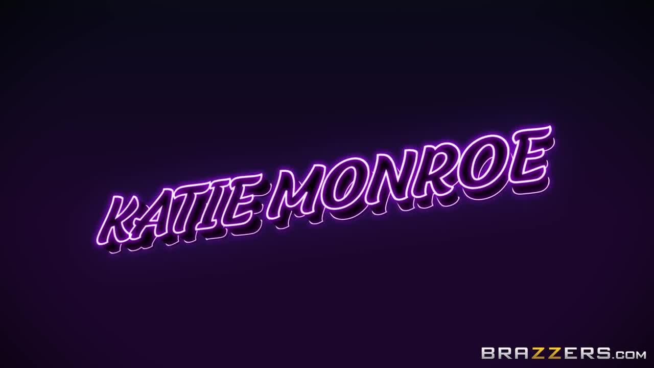 MilfsLikeItBig Katie Monroe Read My Lips - Porn video | ePornXXX
