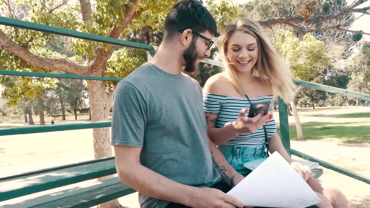 RealityJunkies Gabbie Carter Teachers Aid - Porn video | ePornXXX