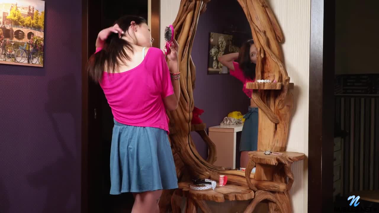 Nubiles Odell Magic Mirror - Porn video | ePornXXX
