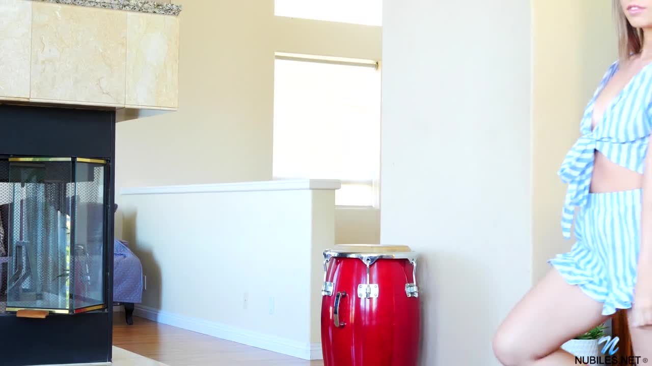 Nubiles Daphne Dare Dirty Daphne - Porn video | ePornXXX
