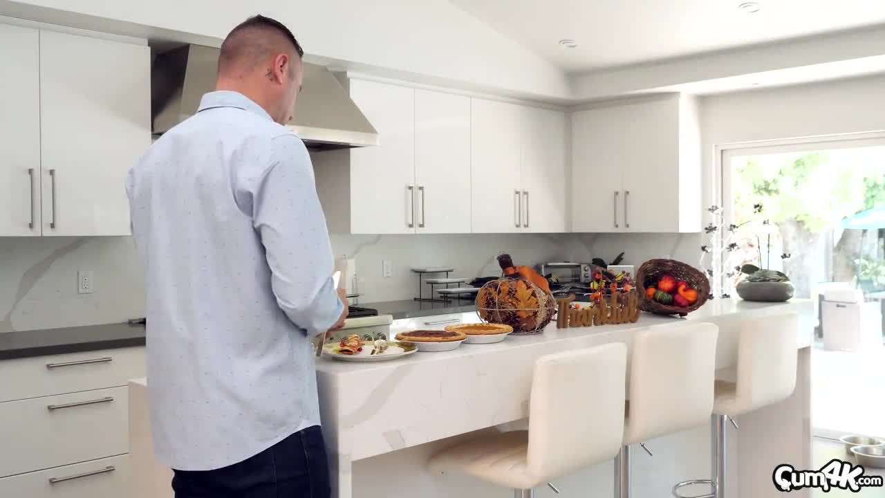 CumK Jade Kush Cum Filled Thanksgiving - Porn video | ePornXXX