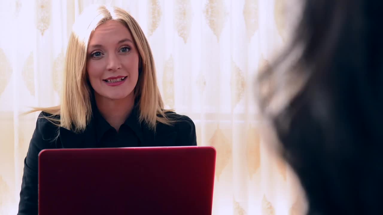 AdultTime Mona Wales And Dana Dearmond Executive Pantyhose - Porn video | ePornXXX