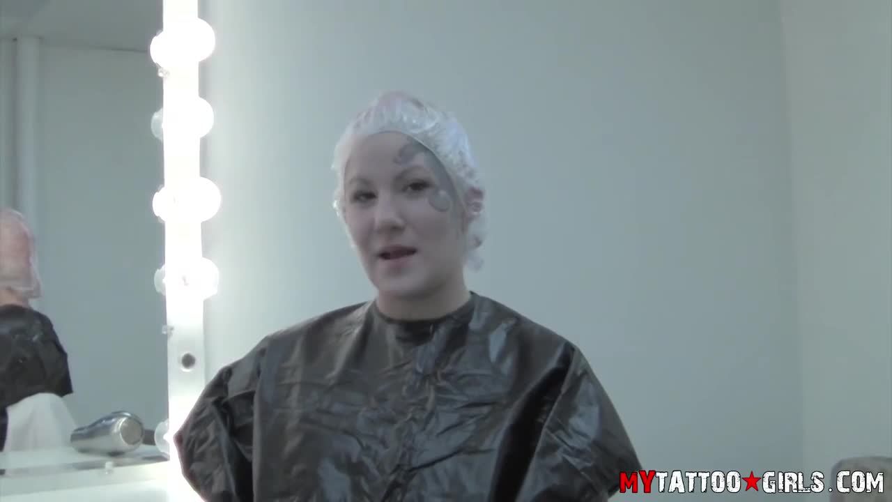 AltErotic Evilyn Ink Gets A Makeover - Porn video | ePornXXX