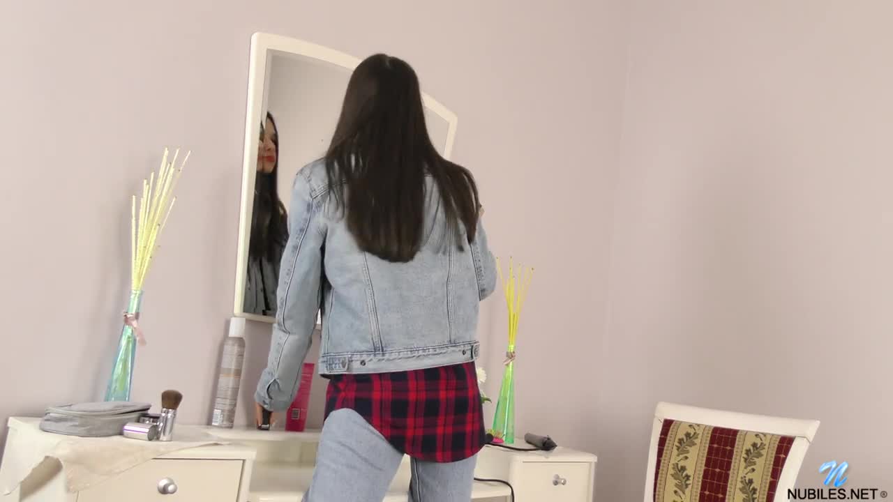 Nubiles Sirena Spilona Not So Innocent - Porn video | ePornXXX