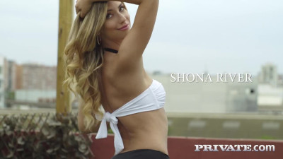 Private Shona River Horny Photoshoot