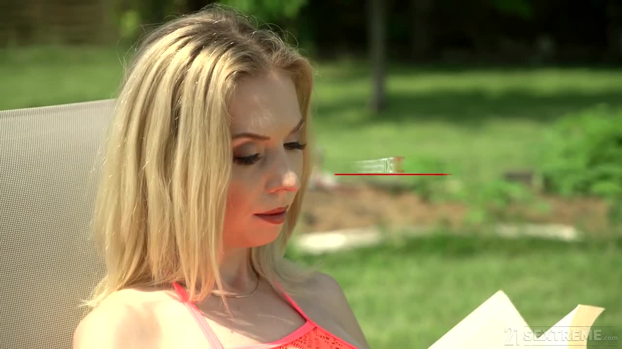 LustyGrandmas Alexa Si Its My Turn To Peep - Porn video | ePornXXX