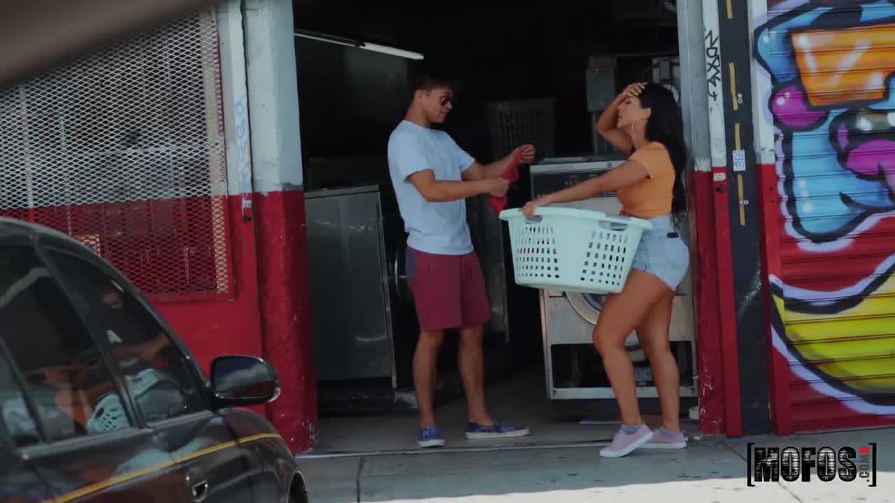 StrandedTeens Kosame Dash Big Booty Backseat Fuck - Porn video | ePornXXX