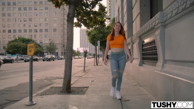Tushy Arietta Adams
