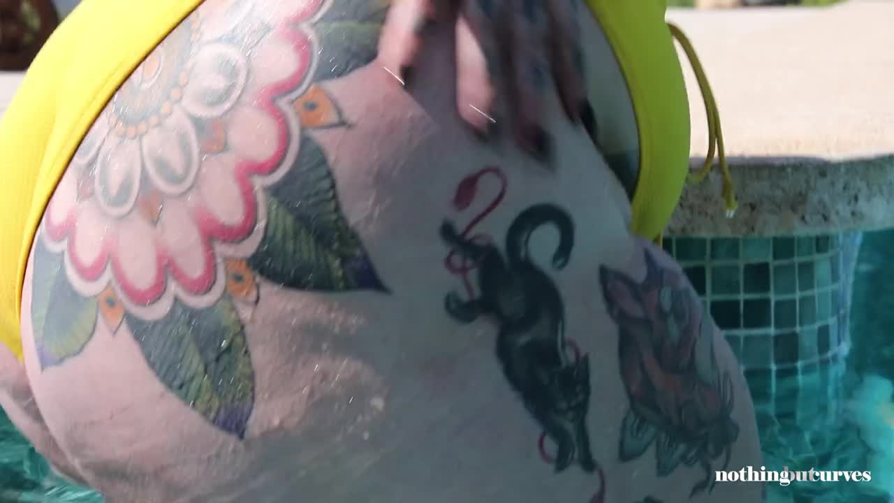NothingButCurves Galda Lou Lemons Or Melons - Porn video | ePornXXX
