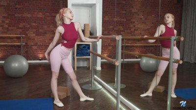 Nubiles Alexis Wilson Stretch It Out