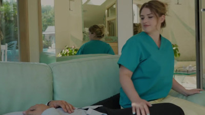 Hustler Riley Reign Big Booty FaceSitting Nurses