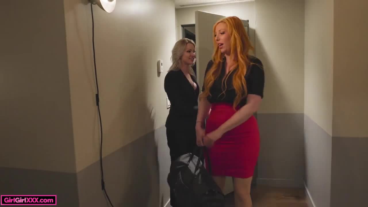 GirlGirl Cherry Kiss And Lauren Phillips - Porn video | ePornXXX