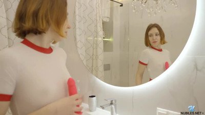 Nubiles Libby Bright Shower Play