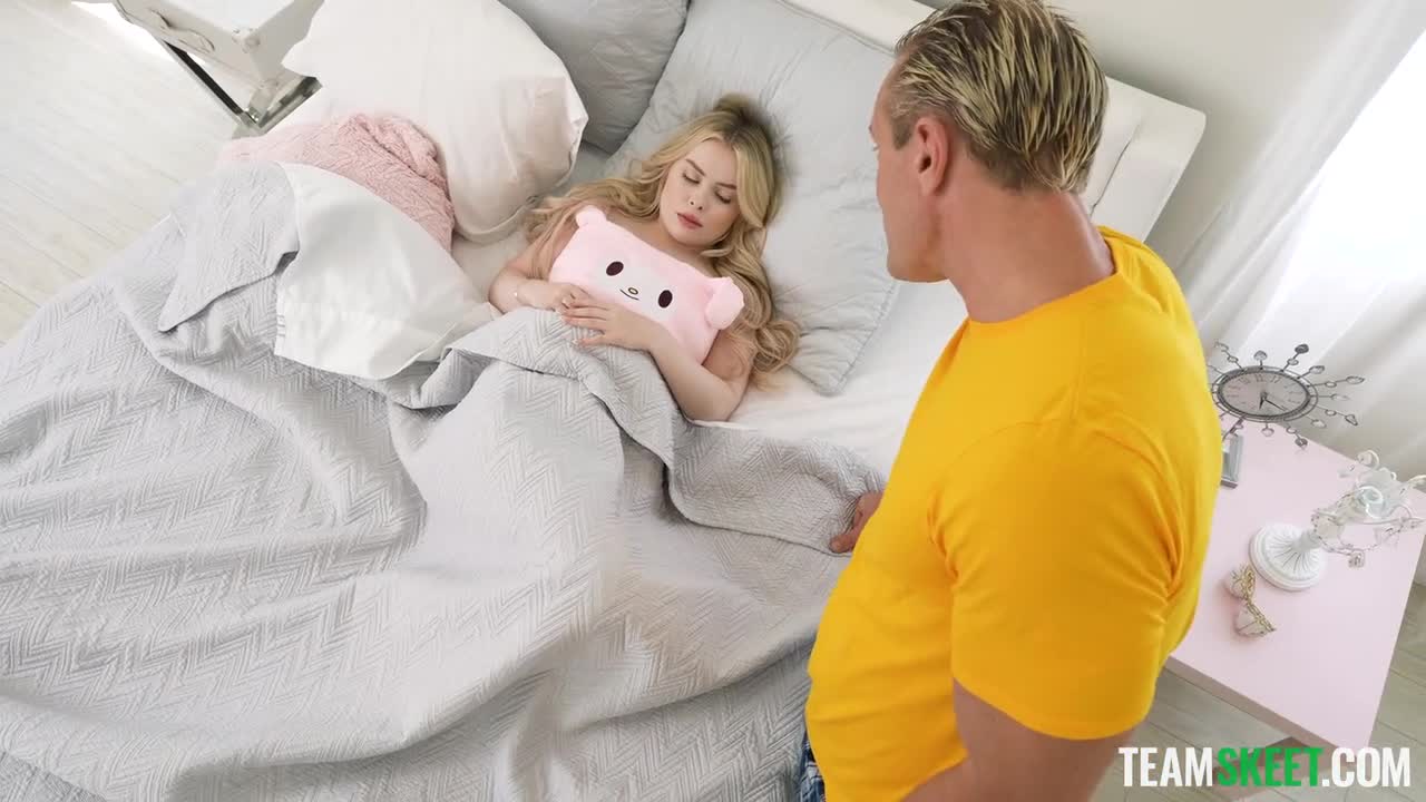 EtraSmall Haley Spades Shes Skipping School Today - Porn video | ePornXXX