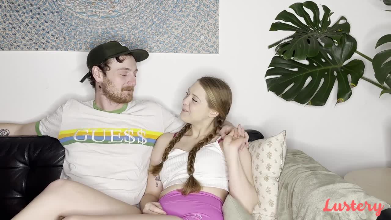 Lustery E Fill And Peach Fill Er Up FETiSH - Porn video | ePornXXX