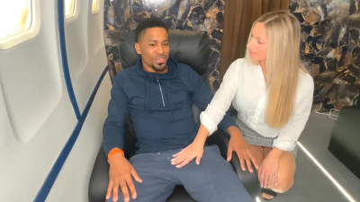 ManyVids Lani Rails A Snake On A Plane PP