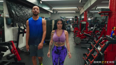 BrazzersExxtra The Official Egypt A Not So Sneaky Public Gym Bang WRB
