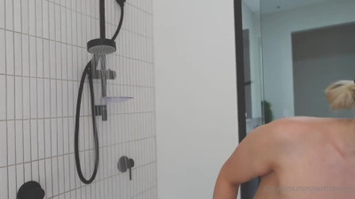 OnlyFans Wettmelons Full Face Shower Fuck