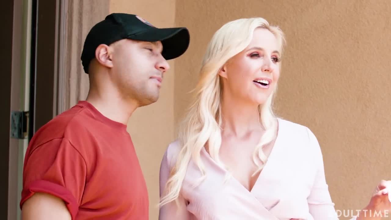MommysBoy Sophia West Milking Every Second - Porn video | ePornXXX
